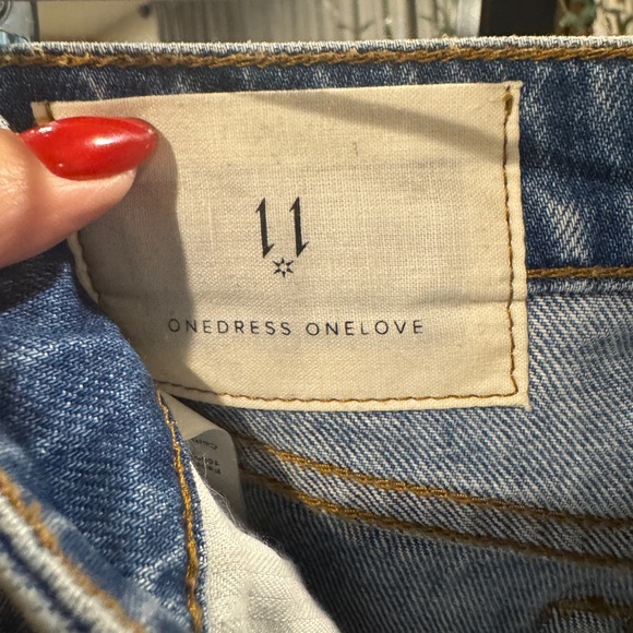 OneDress OneLove Jeans - Picture 3 of 5